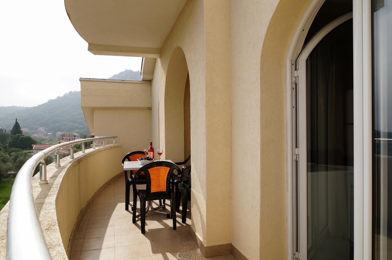 Apart Hotel Forte Roses Montenegro Ko Buljarica Petrovac ภายนอก รูปภาพ
